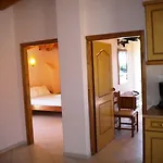 Brati - Arcoudi 2*