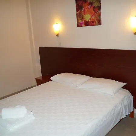 Hotel Brati - Arcoudi Arkoudi