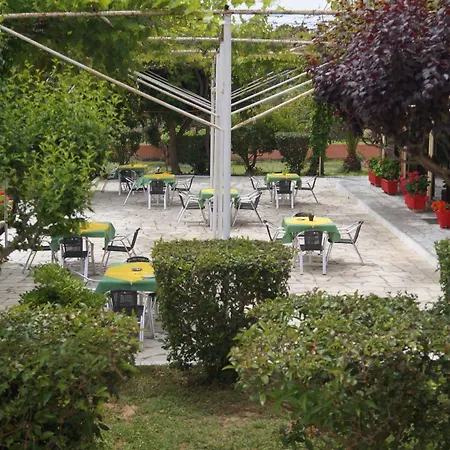 Hotel Brati - Arcoudi 2*
