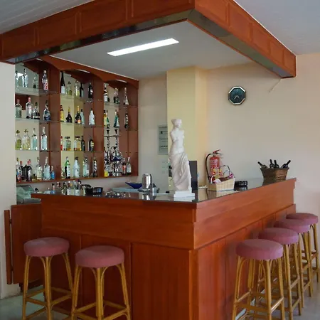 Brati - Arcoudi Hotel Arkoudi
