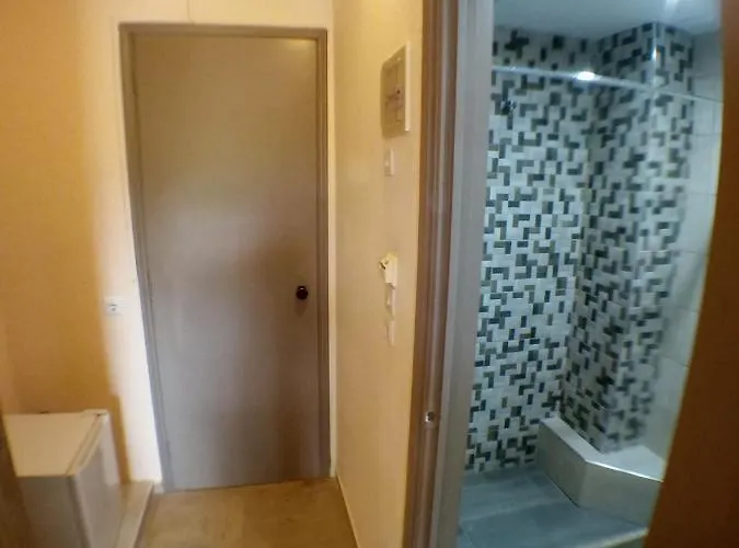 Hotel Brati - Arcoudi