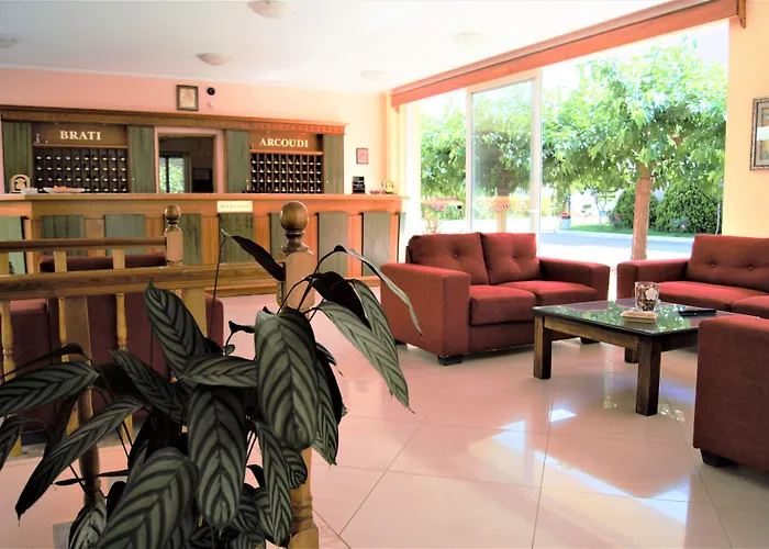 Brati - Arcoudi Hotel Arkoudi