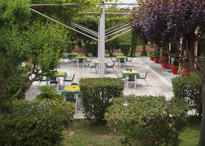 Hotel Brati - Arcoudi 2*