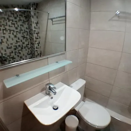 Brati - Arcoudi Hotell