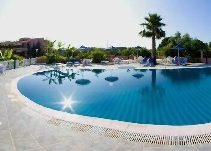 Otel Brati - Arcoudi Arkoudi