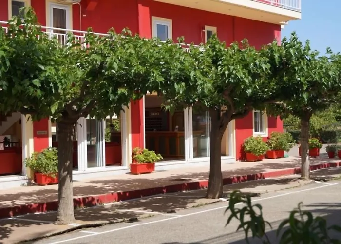 Otel Brati - Arcoudi Arkoudi