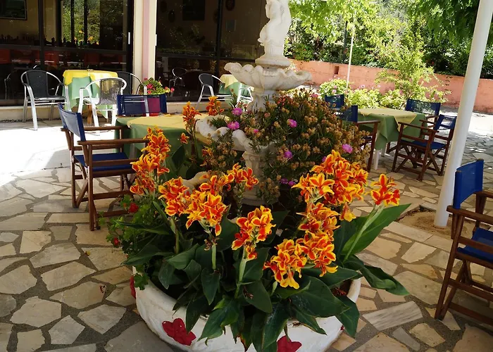 Brati - Arcoudi Otel 2*